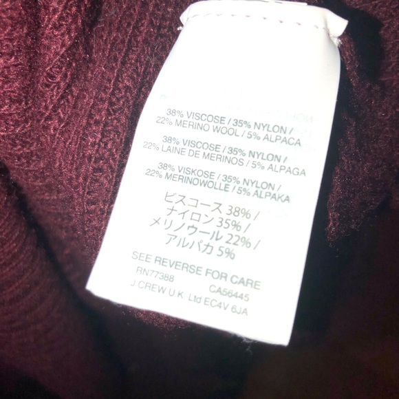 Madewell Maroon oversize v-neck sweater. Small - Picture 8 of 8